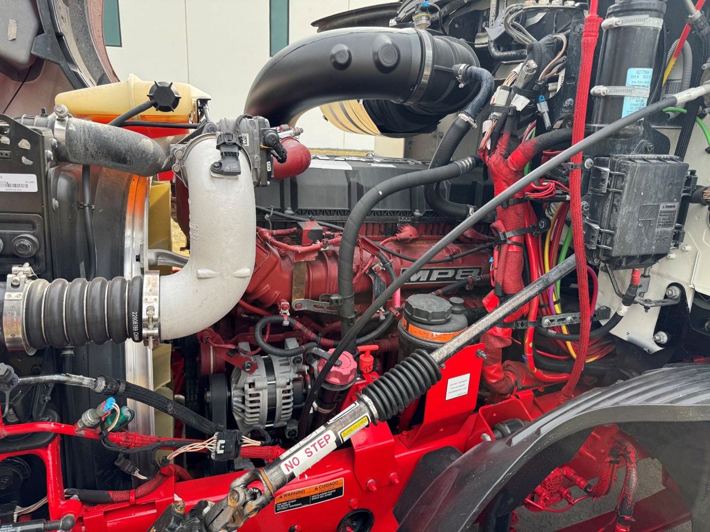 Used 2023 Mack Anthem Daycab - image 10